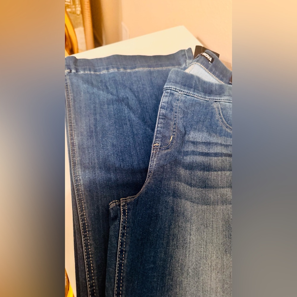 Fashion Nova Start Something Mid Rise Flare Jeans, Light Blue Wash, XL, NWT - Picture 10 of 11